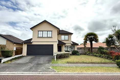 Photo of property in 8 Applebox Lane, Henderson, Auckland, 0612