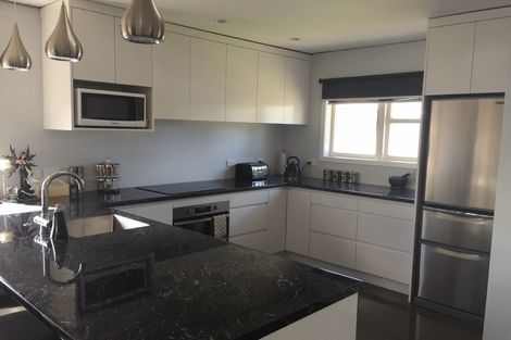 Photo of property in 43 Beach Road, Pahurehure, Papakura, 2113