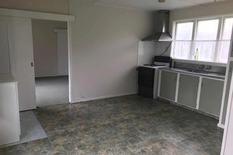 Photo of property in 58 Glendale Road, Glen Eden, Auckland, 0602