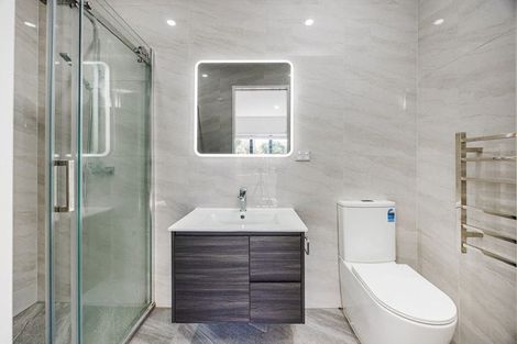 Photo of property in 1b Bennett Road, Pakuranga, Auckland, 2010
