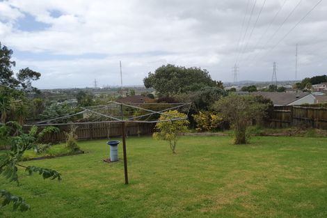 Photo of property in 60 Keegan Drive, Massey, Auckland, 0614