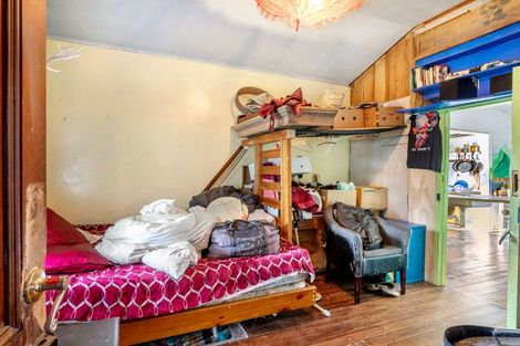 Photo of property in 115 Cornfoot Street, Castlecliff, Whanganui, 4501