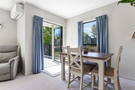 Photo of property in 12 Olwyn Green, Dinsdale, Hamilton, 3204