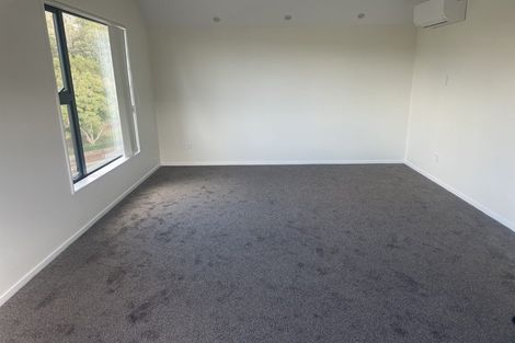 Photo of property in 45b Greenvalley Rise, Glenfield, Auckland, 0629