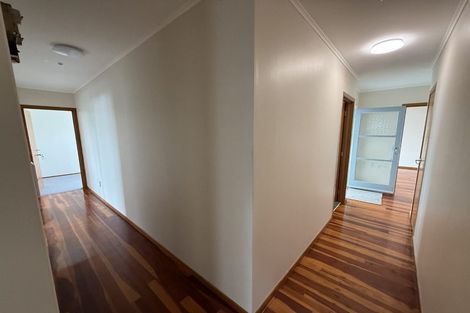 Photo of property in 26 Riverpark Crescent, Henderson, Auckland, 0610