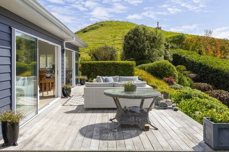 Photo of property in 97 Highland Drive, Acacia Bay, Taupo, 3385