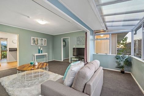 Photo of property in 3 Seabar Place, Glen Eden, Auckland, 0602