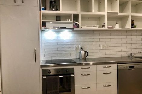 Photo of property in Mondrian Townhouses, 10/24 Hanson Street, Mount Cook, Wellington, 6021