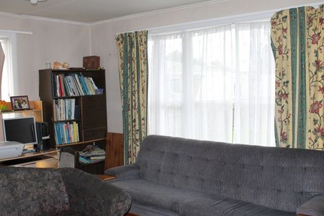 Photo of property in 79 Romilly Street, Westport, 7825