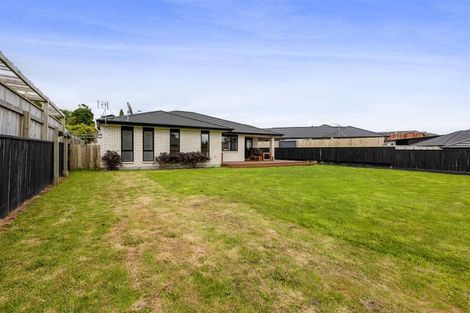 Photo of property in 15 Frederick Place, Whalers Gate, New Plymouth, 4310