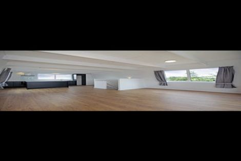 Photo of property in 18 Edgerton Road, Te Atatu Peninsula, Auckland, 0610