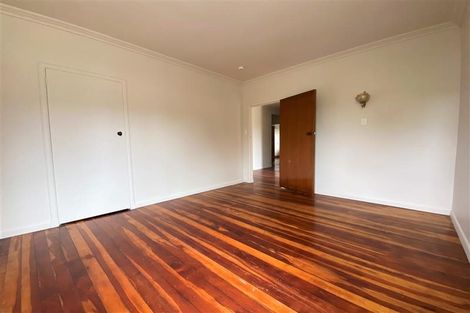 Photo of property in 5 Margan Avenue, New Lynn, Auckland, 0600