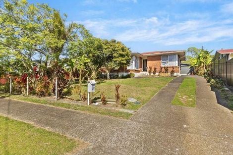 Photo of property in 17 Geoffrey Place, Mangere East, Auckland, 2024