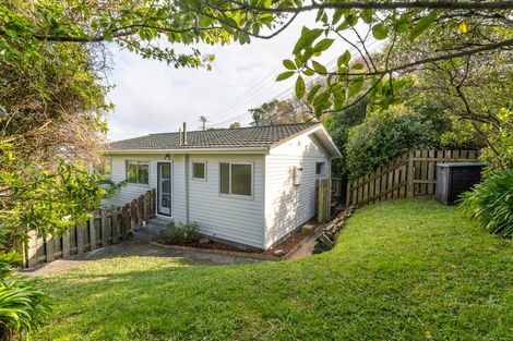 Photo of property in 70 Chesterton Street, Johnsonville, Wellington, 6037