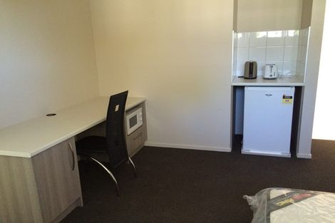 Photo of property in 98 Rattray Street, Riccarton, Christchurch, 8041