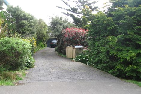 Photo of property in 46 Chesterton Street, Johnsonville, Wellington, 6037