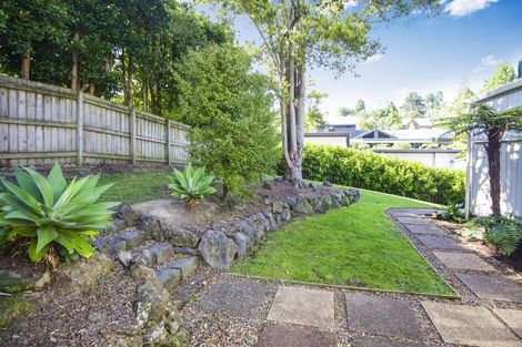 Photo of property in 28 Derwent Crescent, Titirangi, Auckland, 0604