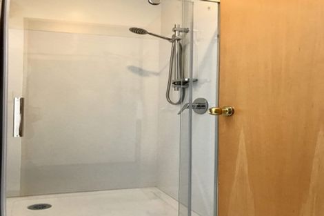 Photo of property in 35 Maxwell Street, Riccarton, Christchurch, 8041