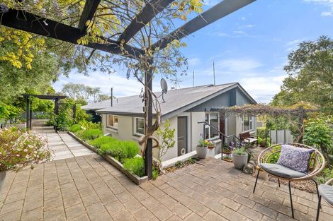 Photo of property in 15 Karitane Drive, Cashmere, Christchurch, 8022