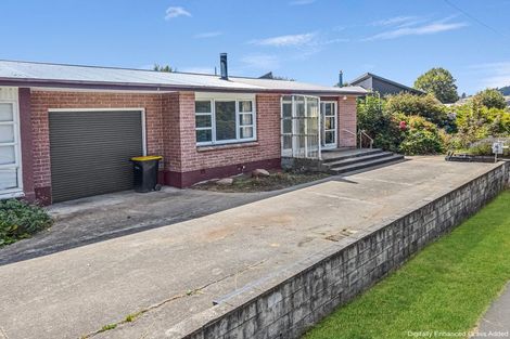 Photo of property in 11 Railway Esplanade, East Gore, Gore, 9710