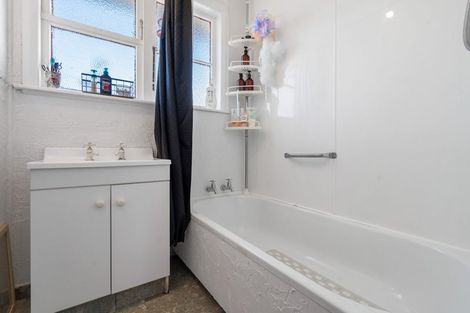 Photo of property in 32 Kummer Crescent, Masterton, 5810