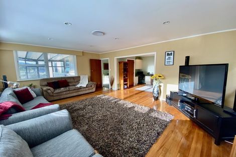 Photo of property in 79 Larsen Crescent, Tawa, Wellington, 5028