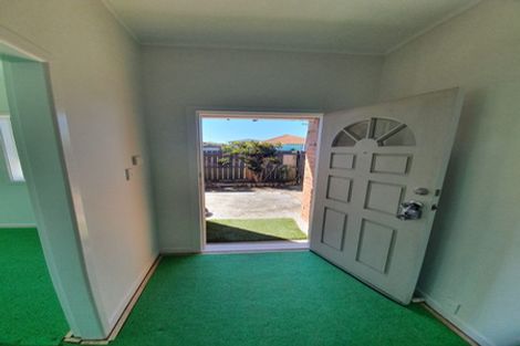 Photo of property in 37 Ballance Avenue, Papatoetoe, Auckland, 2104