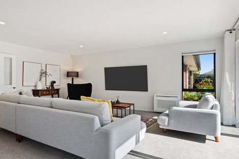 Photo of property in 35 Mounter Avenue, Northwood, Christchurch, 8051