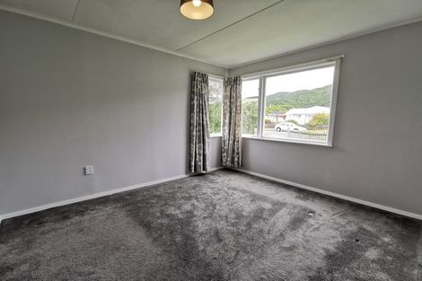 Photo of property in 8 Heath Street, Wainuiomata, Lower Hutt, 5014