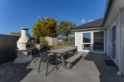 Photo of property in 155 Guildford Drive, Paraparaumu Beach, Paraparaumu, 5032