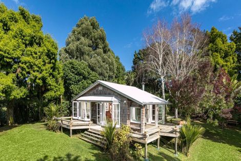 Photo of property in 103 Hinau Road, Waimauku, 0881