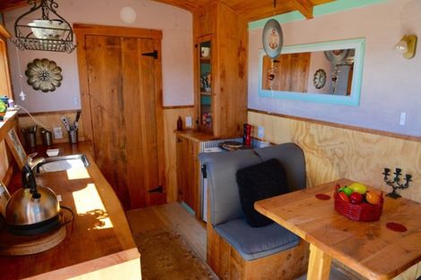 Photo of property in 3 Ray Street, Karamea, 7893