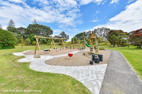 Photo of property in 72 Howard Road, Orere Point, 2585