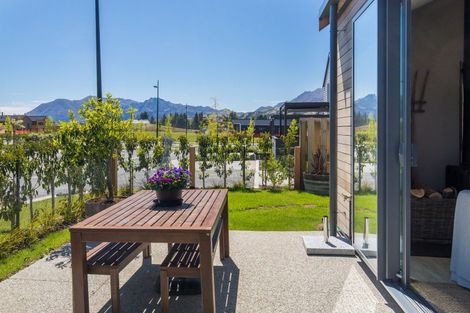 Photo of property in 36 Obelisk Street, Wanaka, 9305