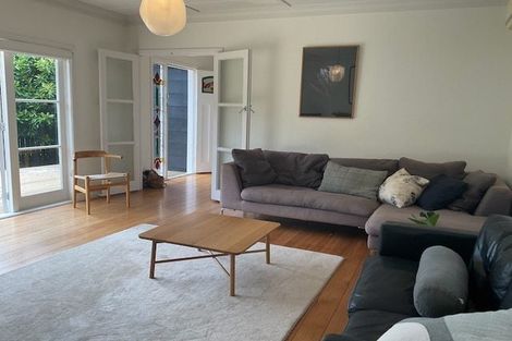 Photo of property in 18 Norman Road, Titirangi, Auckland, 0604