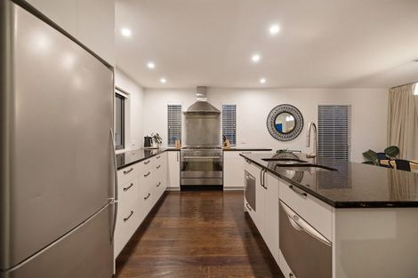 Photo of property in 1 Goldleaf Hill, Queenstown, 9300