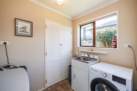 Photo of property in 4 Gainsborough Grove, Highbury, Palmerston North, 4412