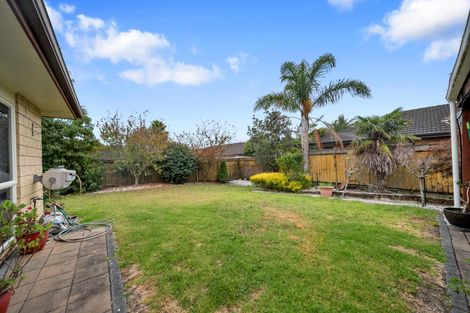 Photo of property in 35 Croftview Road, Wattle Downs, Auckland, 2103