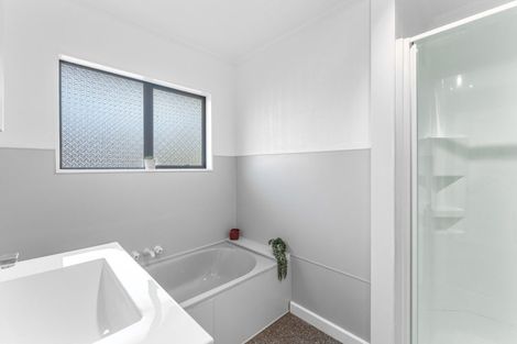 Photo of property in 16 The Avenue, Paraparaumu Beach, Paraparaumu, 5032