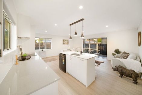 Photo of property in 38a Heathdale Crescent, Papakura, 2110