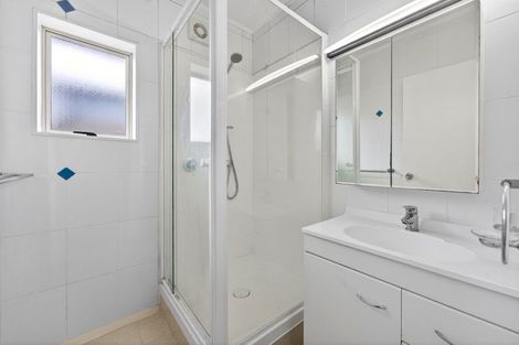 Photo of property in 29a Thorburn Avenue, Red Beach, 0932