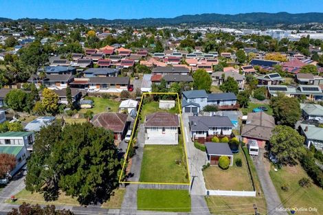 Photo of property in 4 Duncan Avenue, Te Atatu South, Auckland, 0610