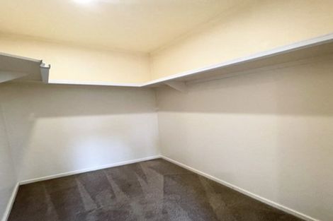 Photo of property in 14 Gillett Place, Botany Downs, Auckland, 2014