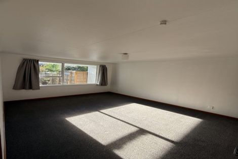 Photo of property in 3 Tiraumea Street, Palmerston North, 4410