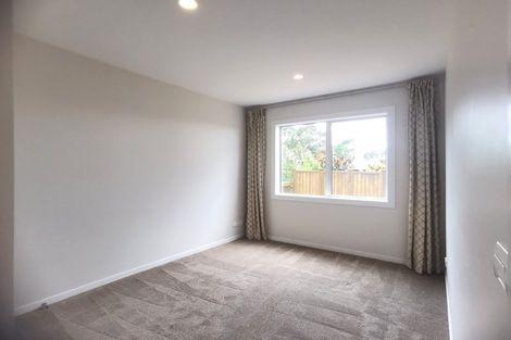 Photo of property in 1004a East Coast Road, Northcross, Auckland, 0630