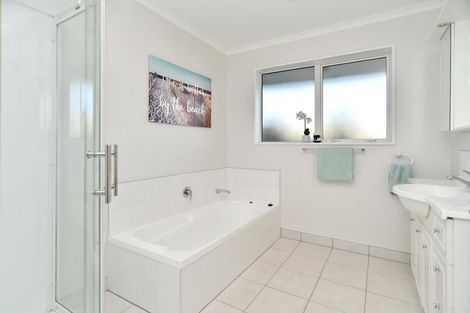 Photo of property in 24 Magnolia Boulevard, Kaiapoi, 7630