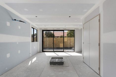 Photo of property in 13 Goldsmith Place, Waltham, Christchurch, 8023