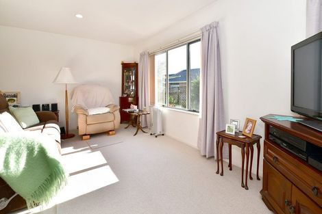 Photo of property in 31 The Grove, Red Beach, 0932