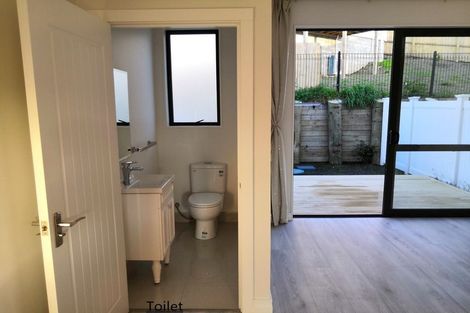 Photo of property in 29 Lawson Creek Street, Massey, Auckland, 0614