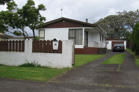 Photo of property in 13 Caringbah Drive, Papatoetoe, Auckland, 2025